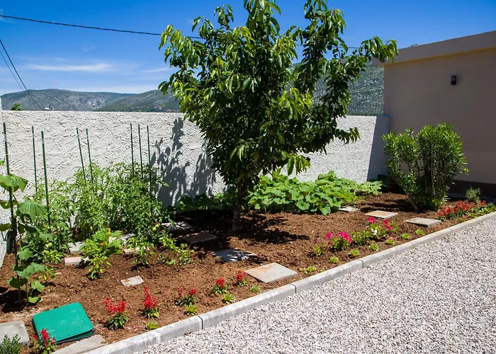 Villa G Residency
