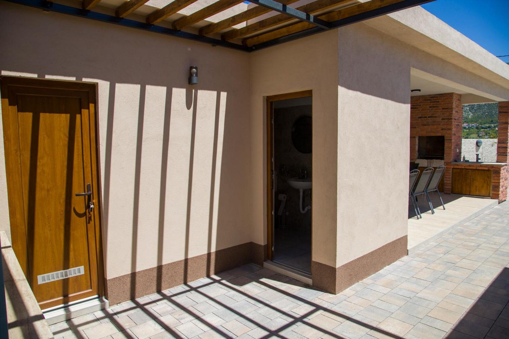 Villa G Residency *
