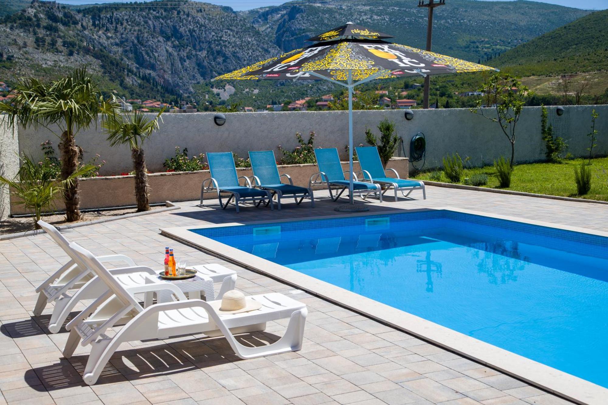 Villa G Residency *